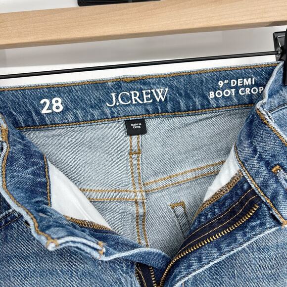 J.Crew 9'' Demi Boot Crop Jean in Clyde Wash Medium Blue Size 28 - Picture 7 of 10